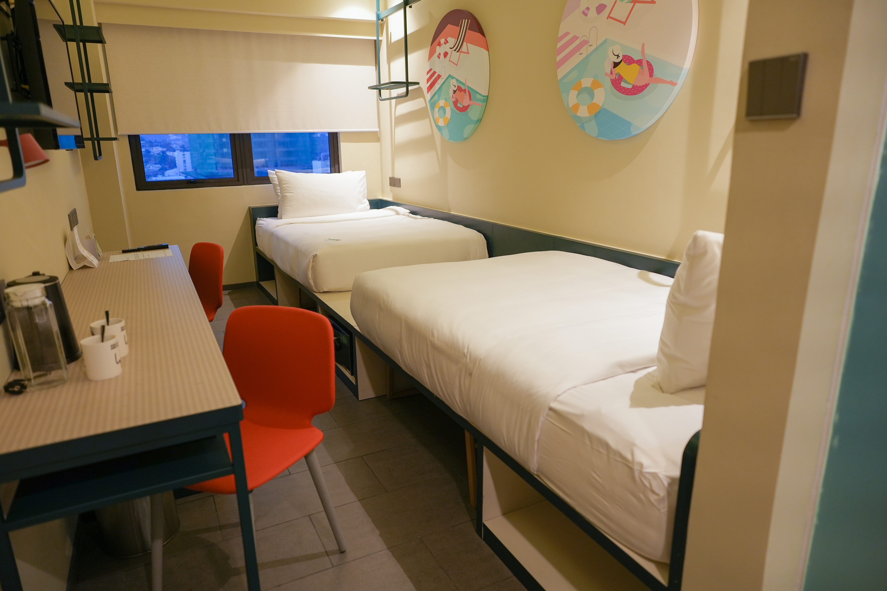 bed - double (2 single bed)(1)
